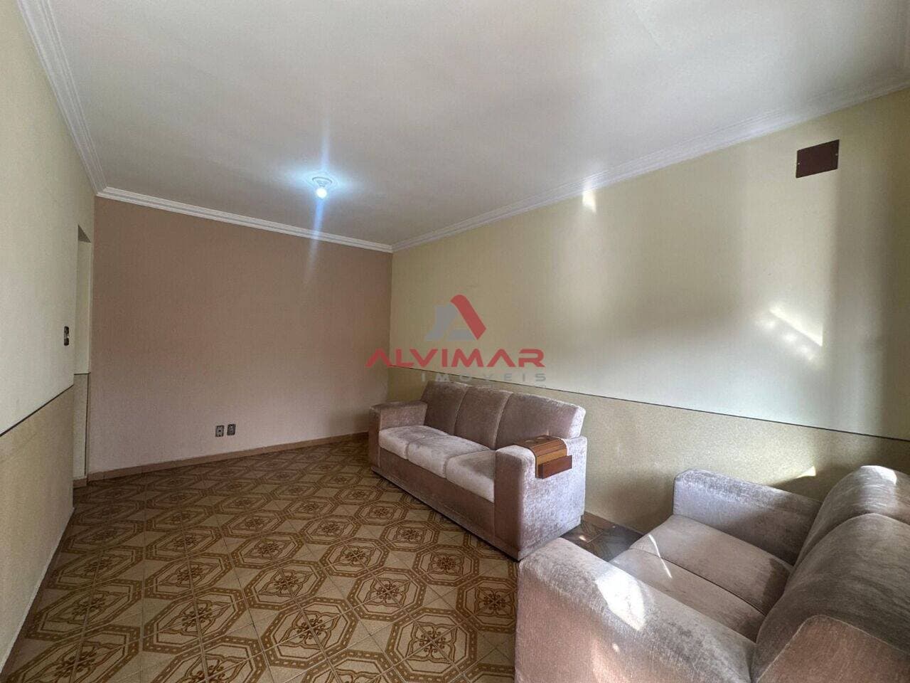 Casa com 3 quartos, 218 m² - foto 4