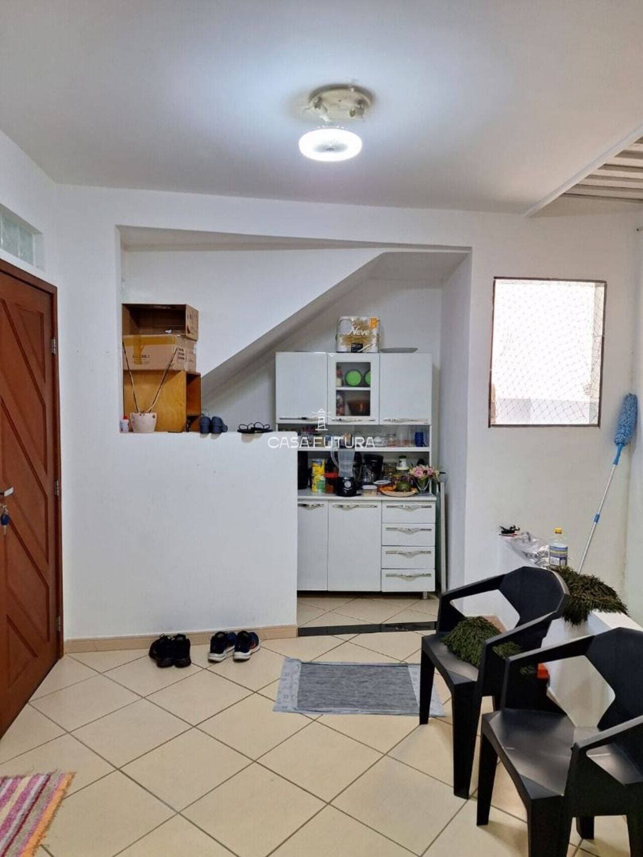 Apartamento com 1 quarto, 104 m² - foto 2