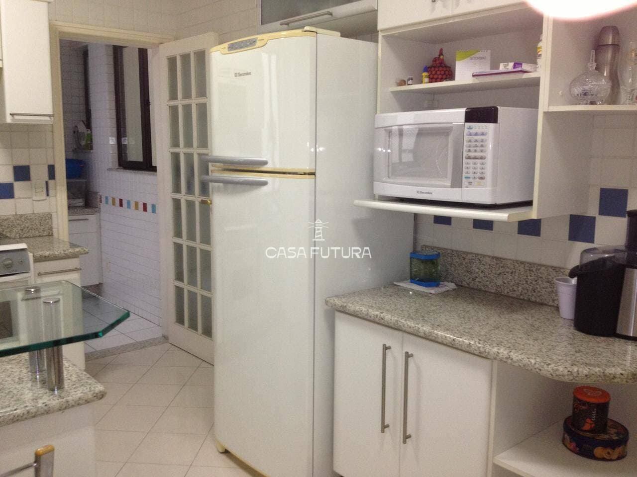 Apartamento com 3 quartos, 136 m² - foto 4