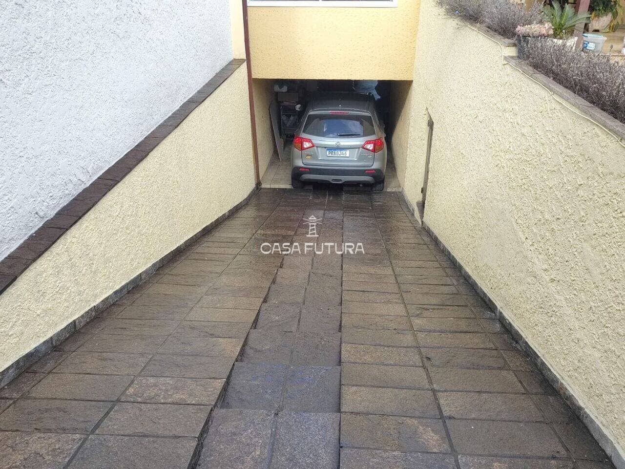 Casa com 4 quartos, 329 m² - foto 5