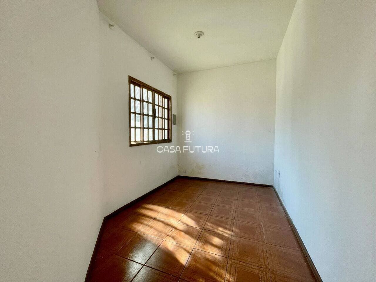 Casa com 2 quartos, 185 m² - foto 3