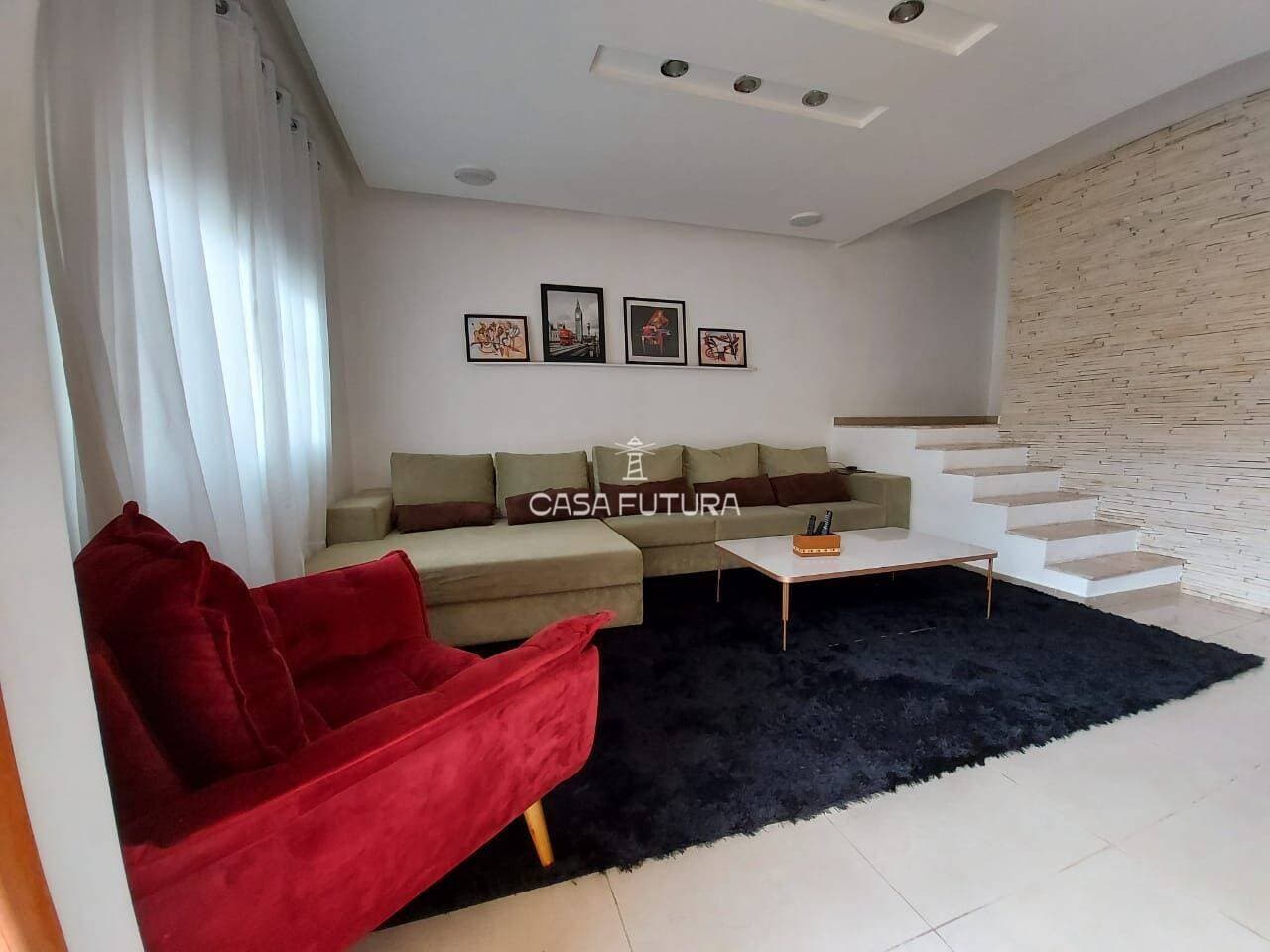 Casa com 2 quartos, 104 m²