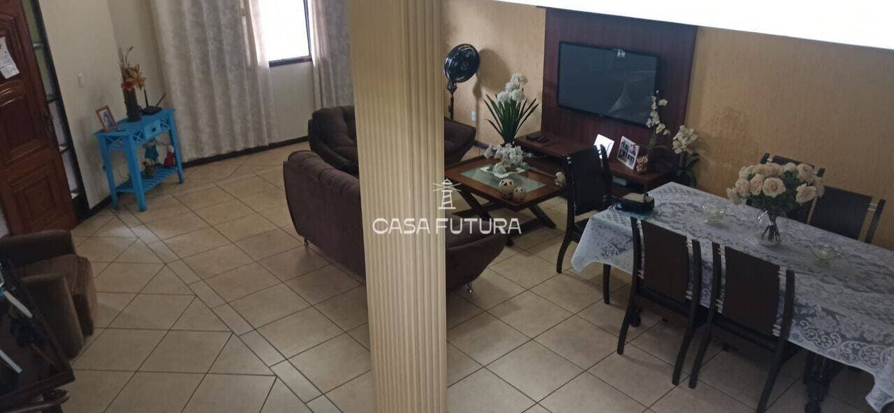 Casa com 4 quartos, 317 m² - foto 4