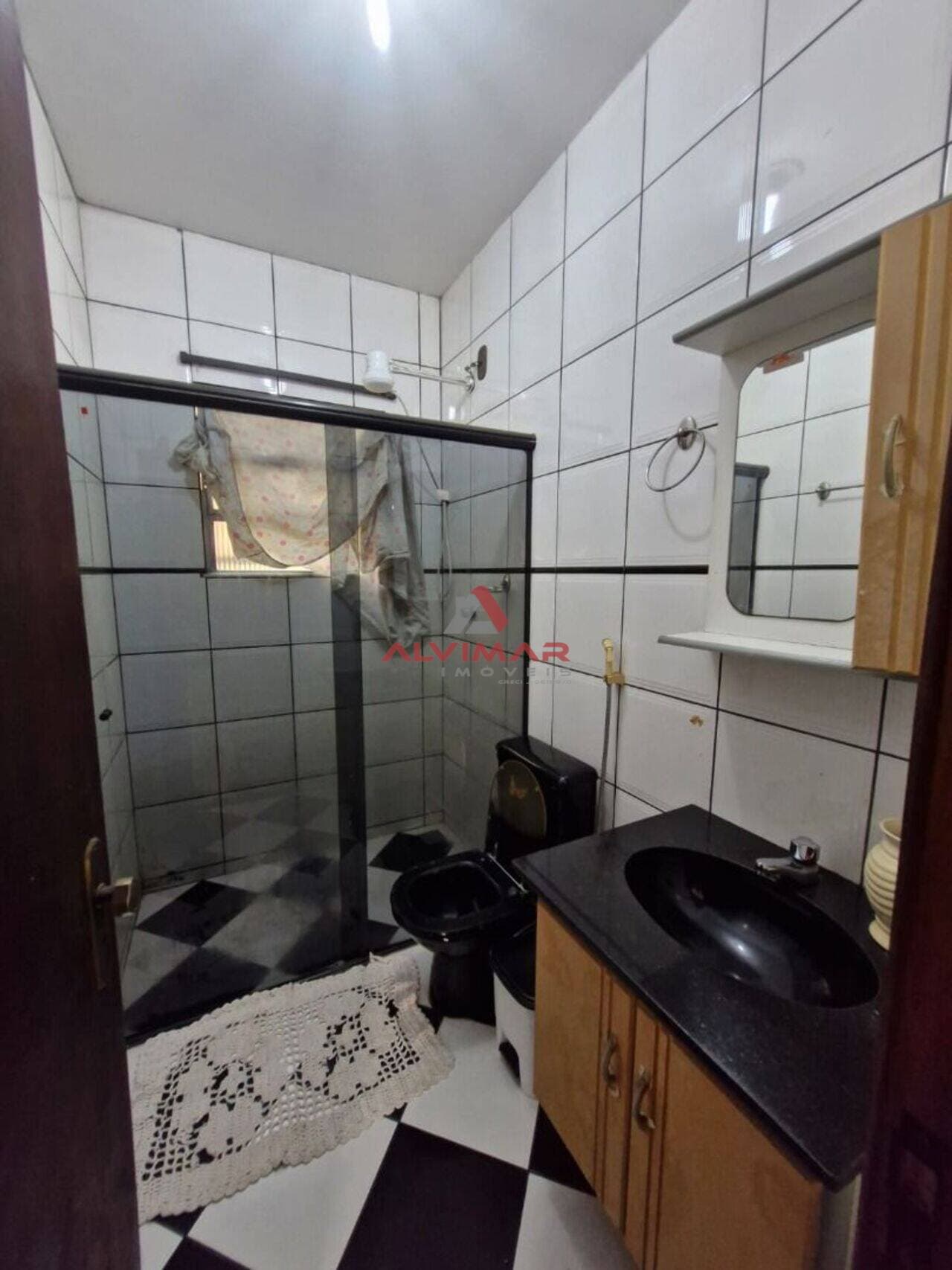 Casa com 4 quartos, 250 m² - foto 8