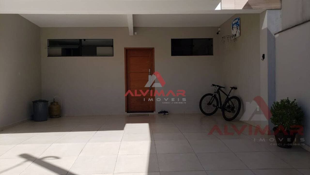 Casa com 3 quartos, 200 m² - foto 2