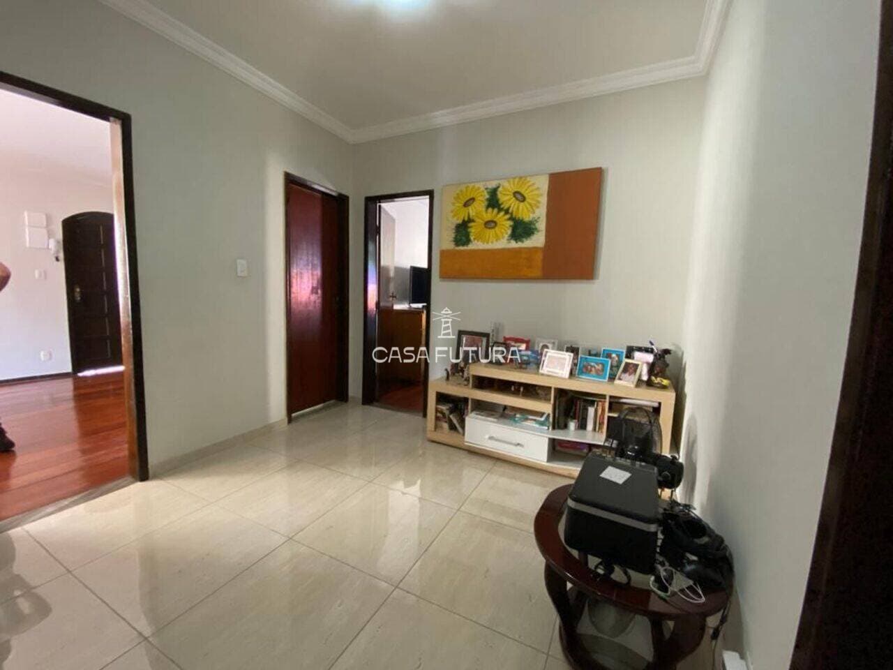 Apartamento com 4 quartos, 188 m² - foto 4