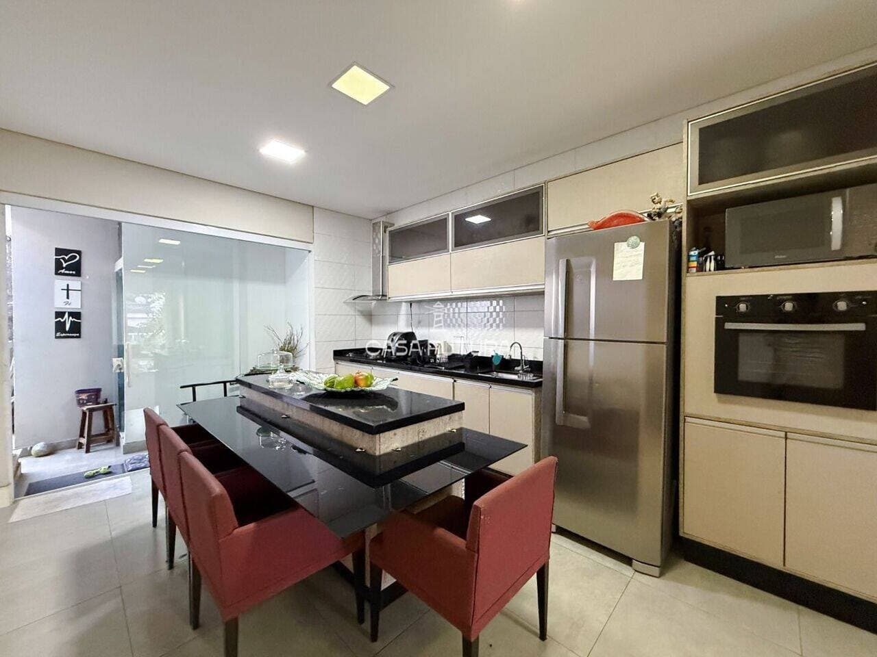 Casa com 2 quartos, 117 m² - foto 6