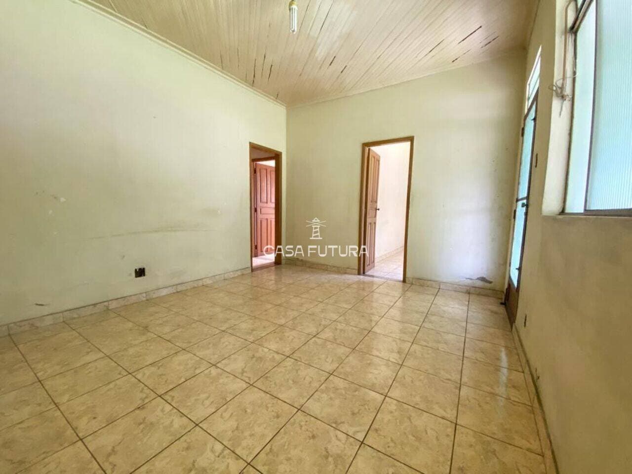 Casa com 3 quartos, 91 m² - foto 2