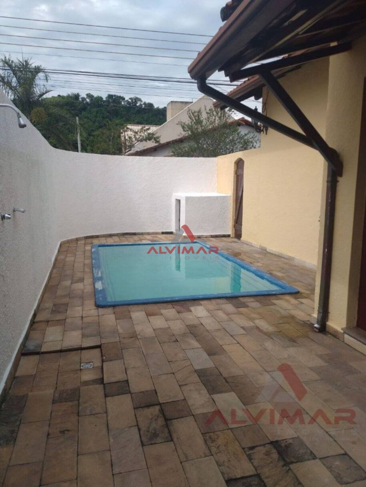 Casa com 3 quartos, 117 m²