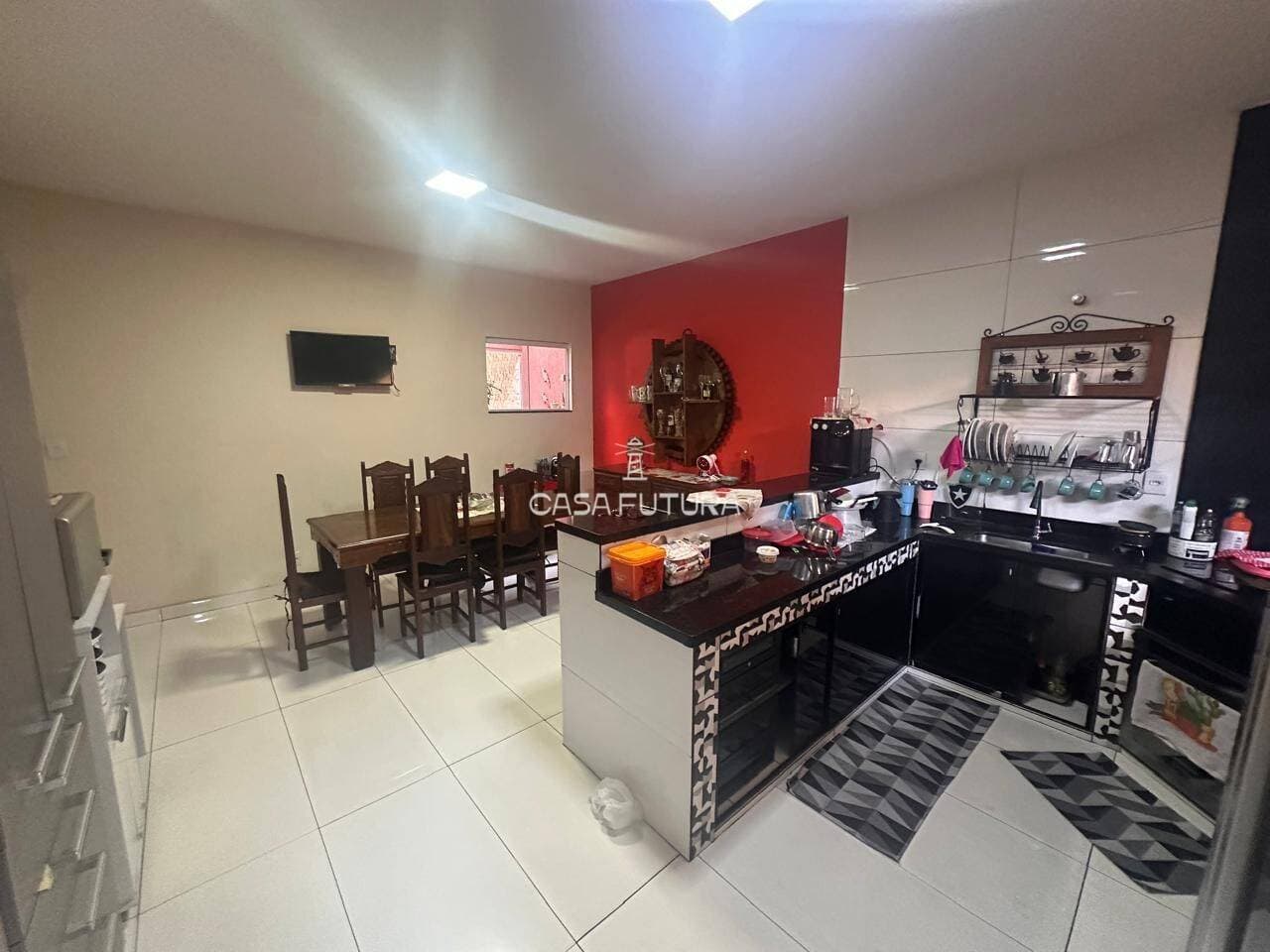 Casa com 3 quartos, 165 m² - foto 3