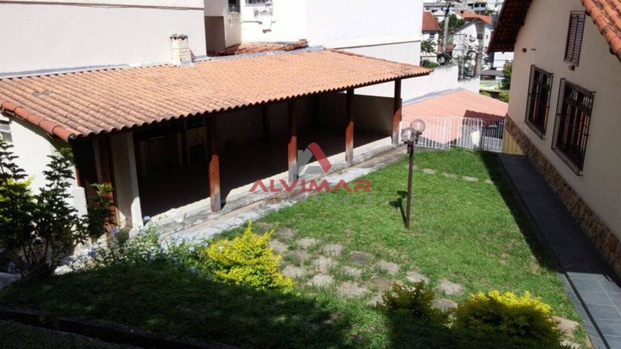 Casa com 3 quartos, 150 m²