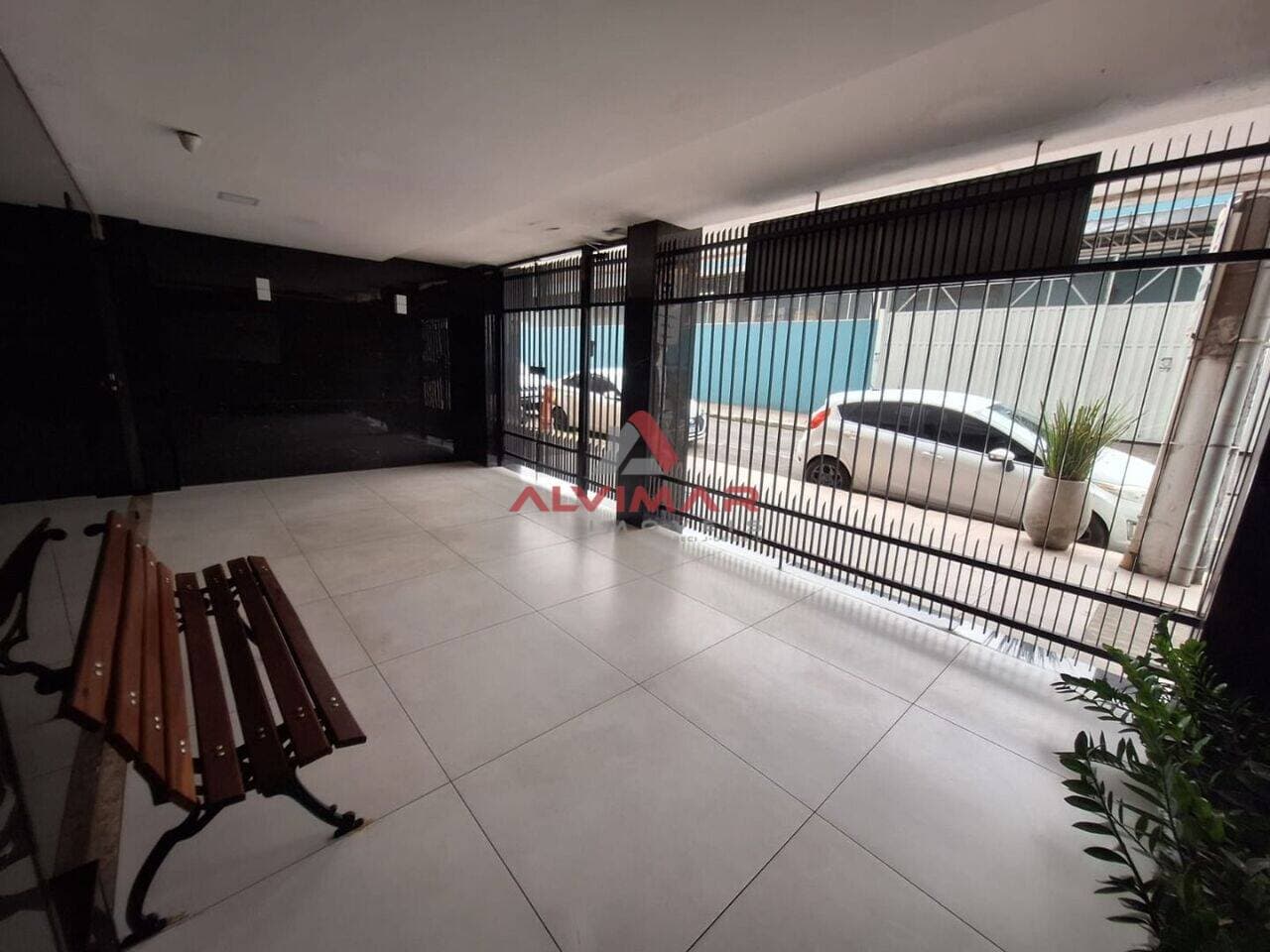 Apartamento com 2 quartos, 75 m² - foto 4