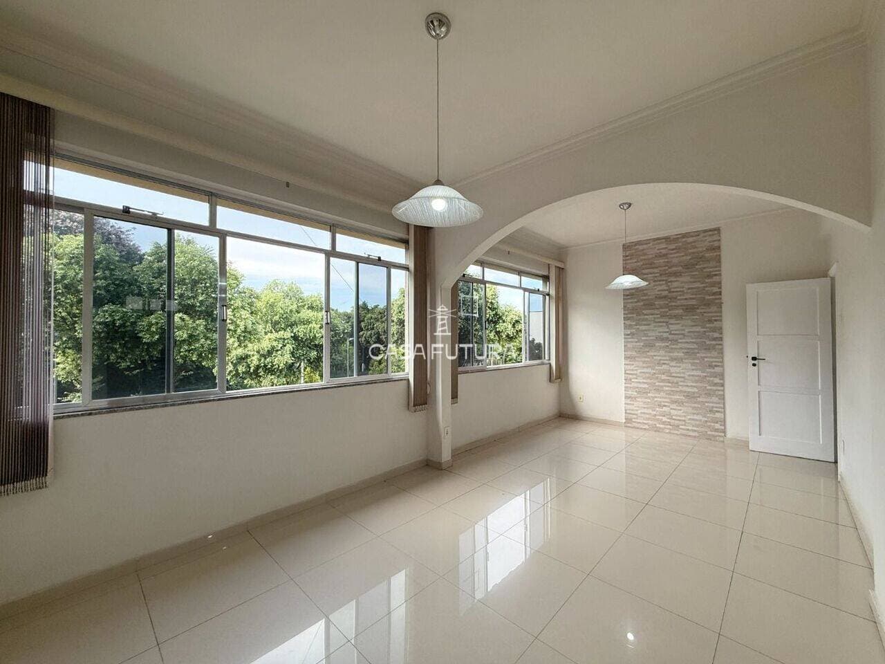 Apartamento com 2 quartos, 125 m² - foto 2