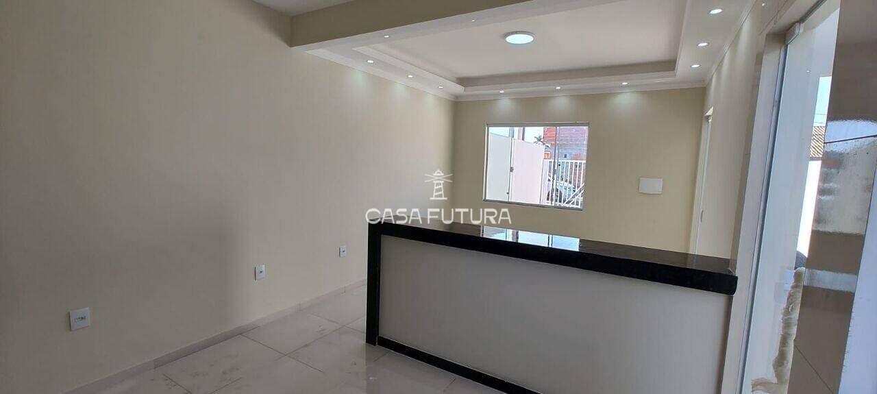 Casa com 2 quartos, 65 m²