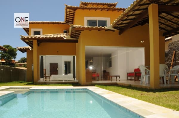Casa em Condomínio, com piscina, Ferradura/ Búzios